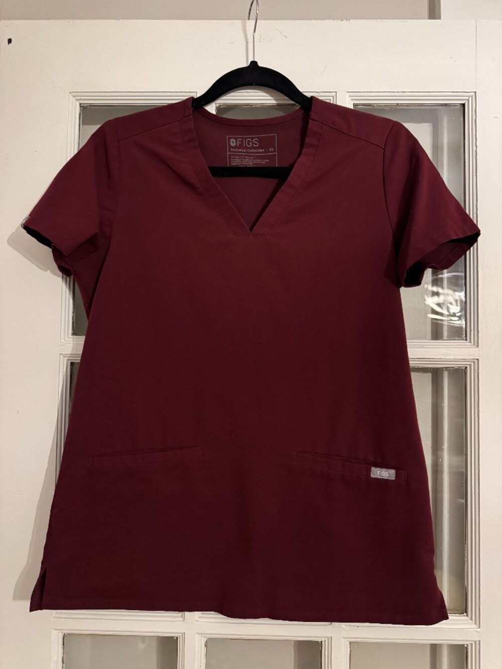 FIGS Maroon Casma Scrub Top – XS– PO# 1618